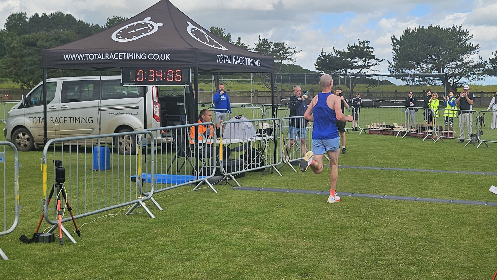 Rob “The Rocket” Thompson cross the finish line